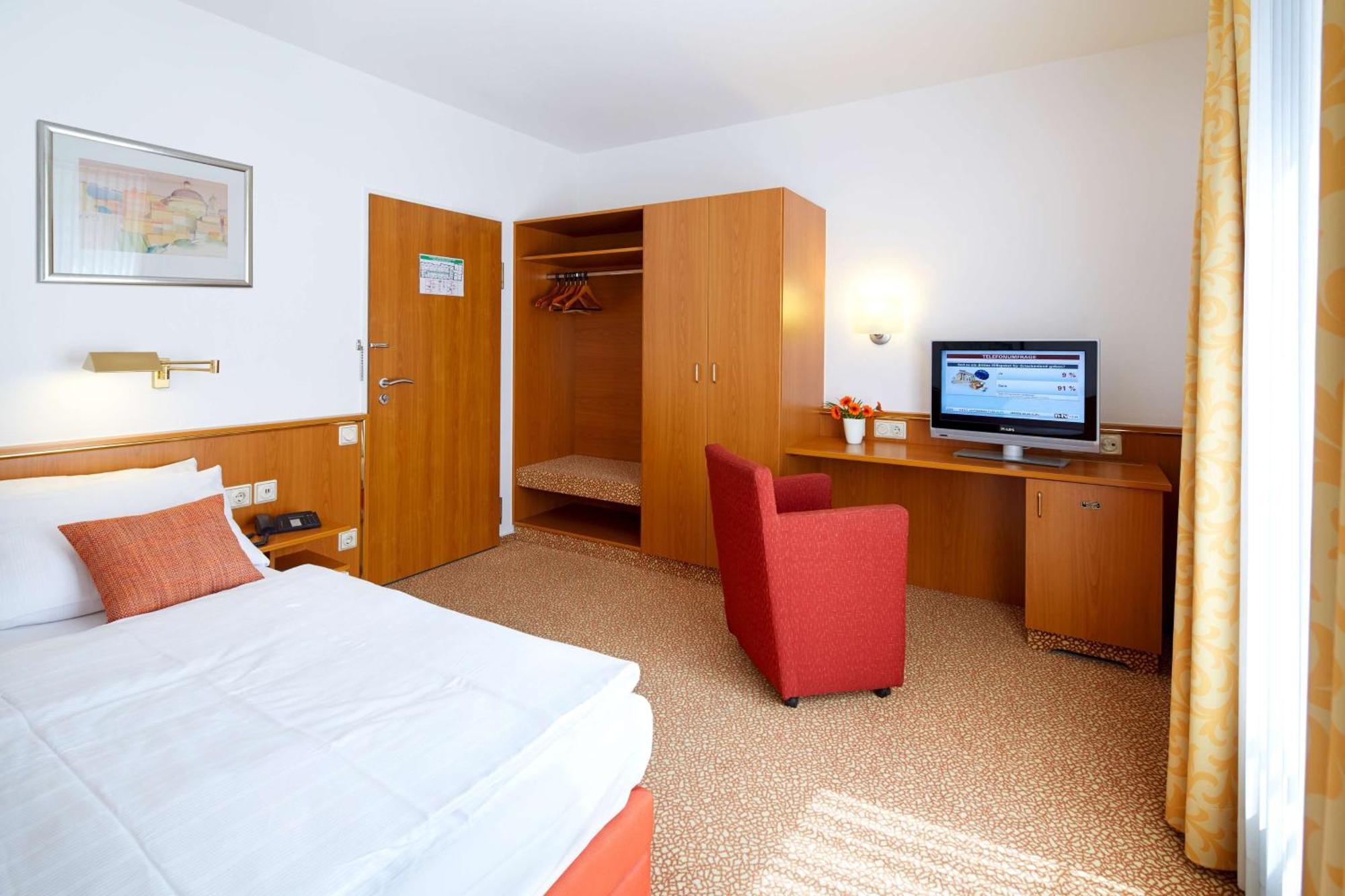 Best Western Hotel يبستات المظهر الخارجي الصورة