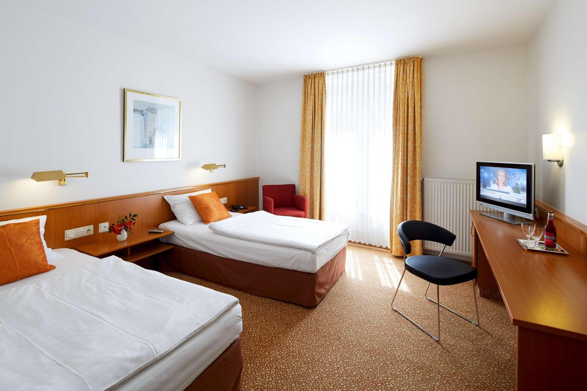 Best Western Hotel يبستات المظهر الخارجي الصورة