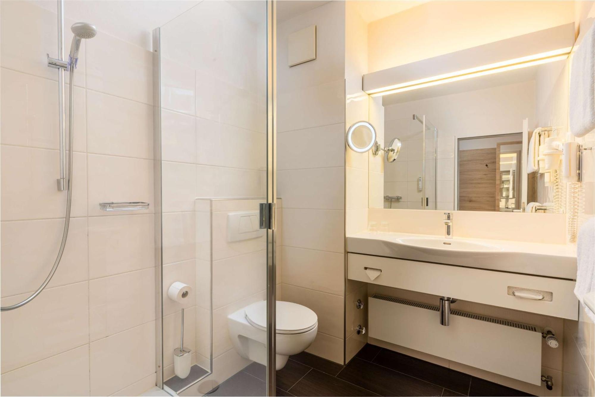 Best Western Hotel يبستات المظهر الخارجي الصورة