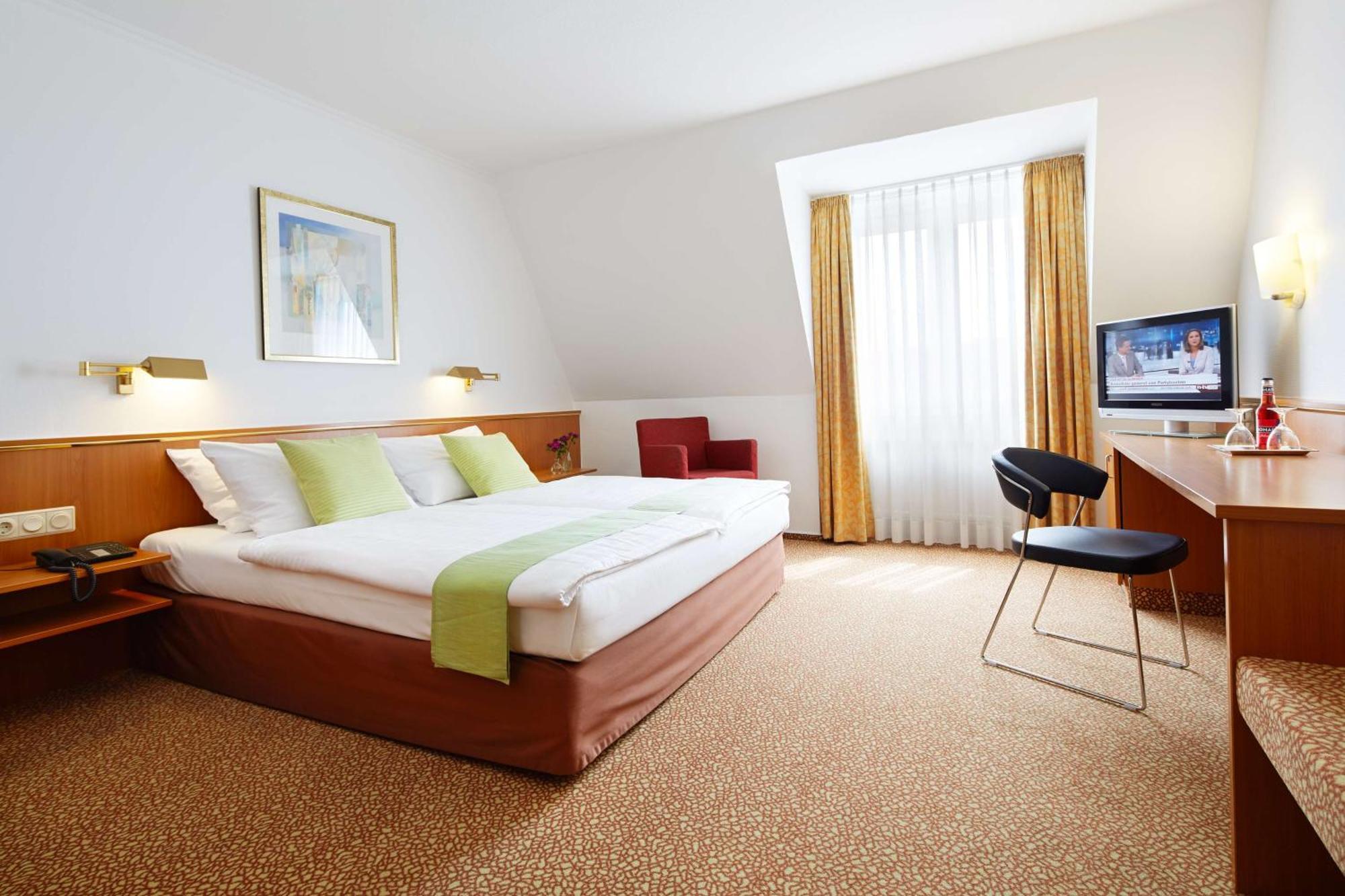 Best Western Hotel يبستات المظهر الخارجي الصورة