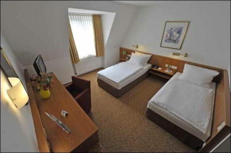 Best Western Hotel يبستات المظهر الخارجي الصورة